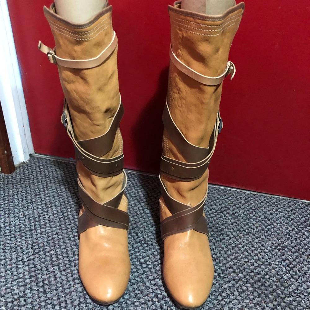 VGUC Chloe distressed lace up boho boots
